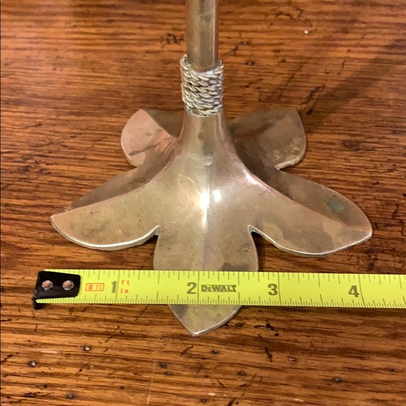 Vintage brass flower candle holders - Picture 11 of 11